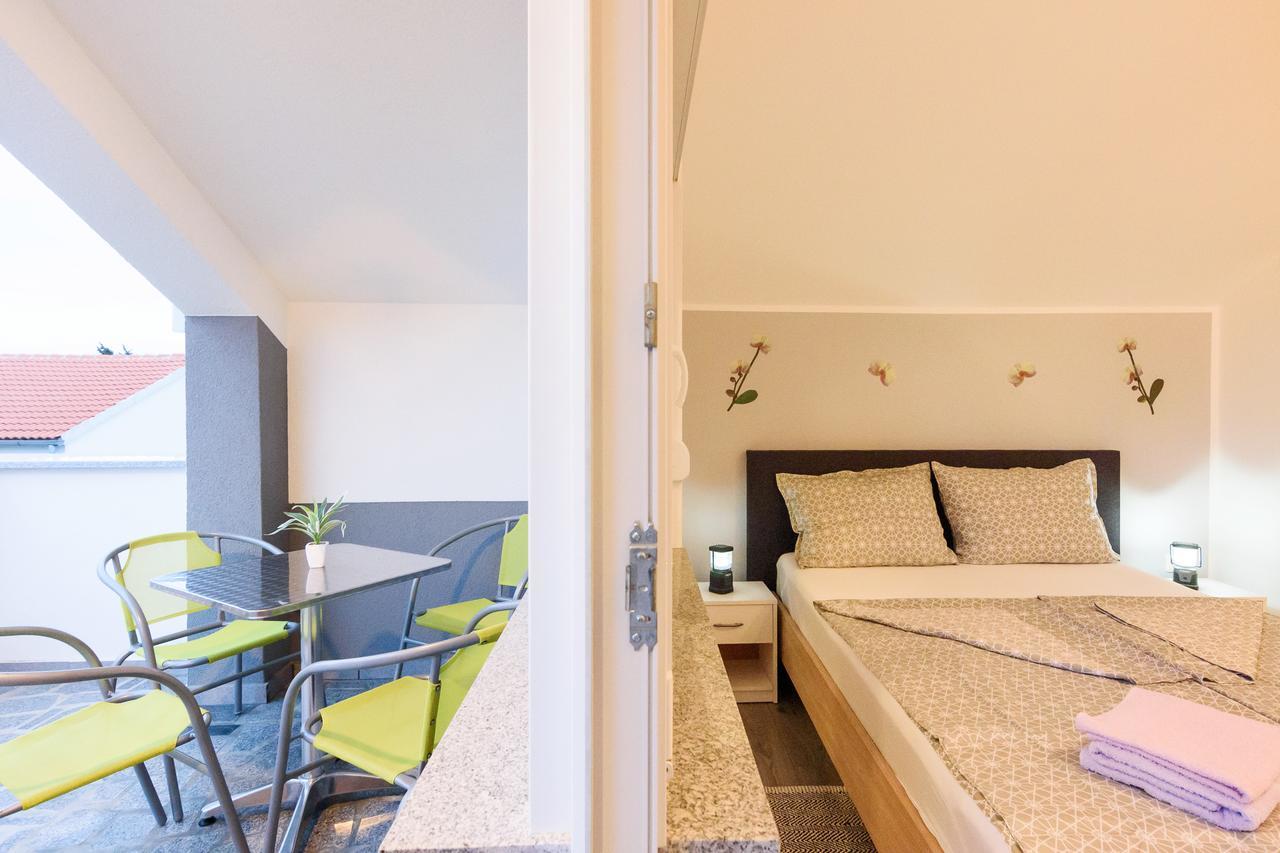 Apartmani Orhideja Gornji Karin Exteriér fotografie