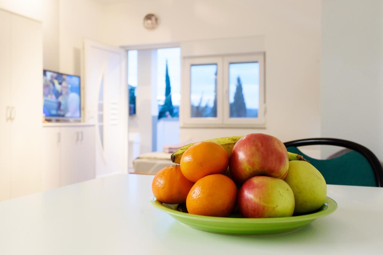 Apartmani Orhideja Gornji Karin Exteriér fotografie