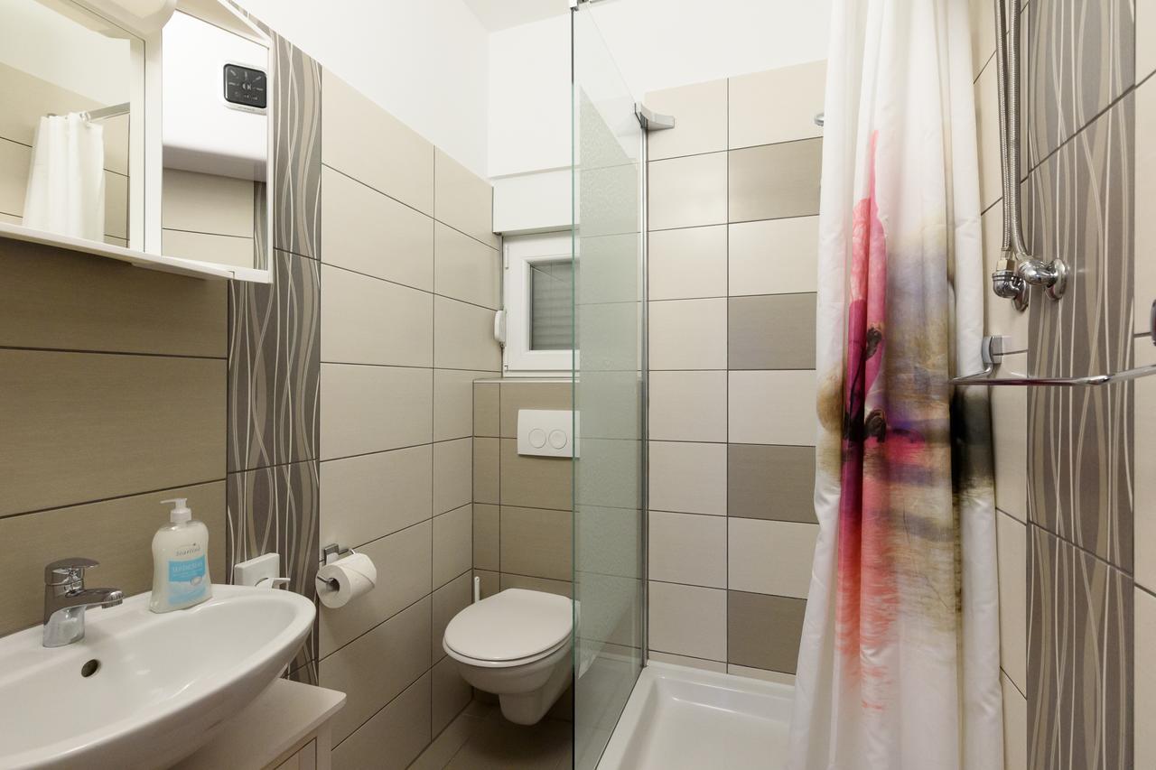 Apartmani Orhideja Gornji Karin Exteriér fotografie