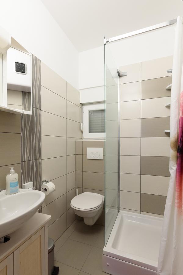 Apartmani Orhideja Gornji Karin Exteriér fotografie