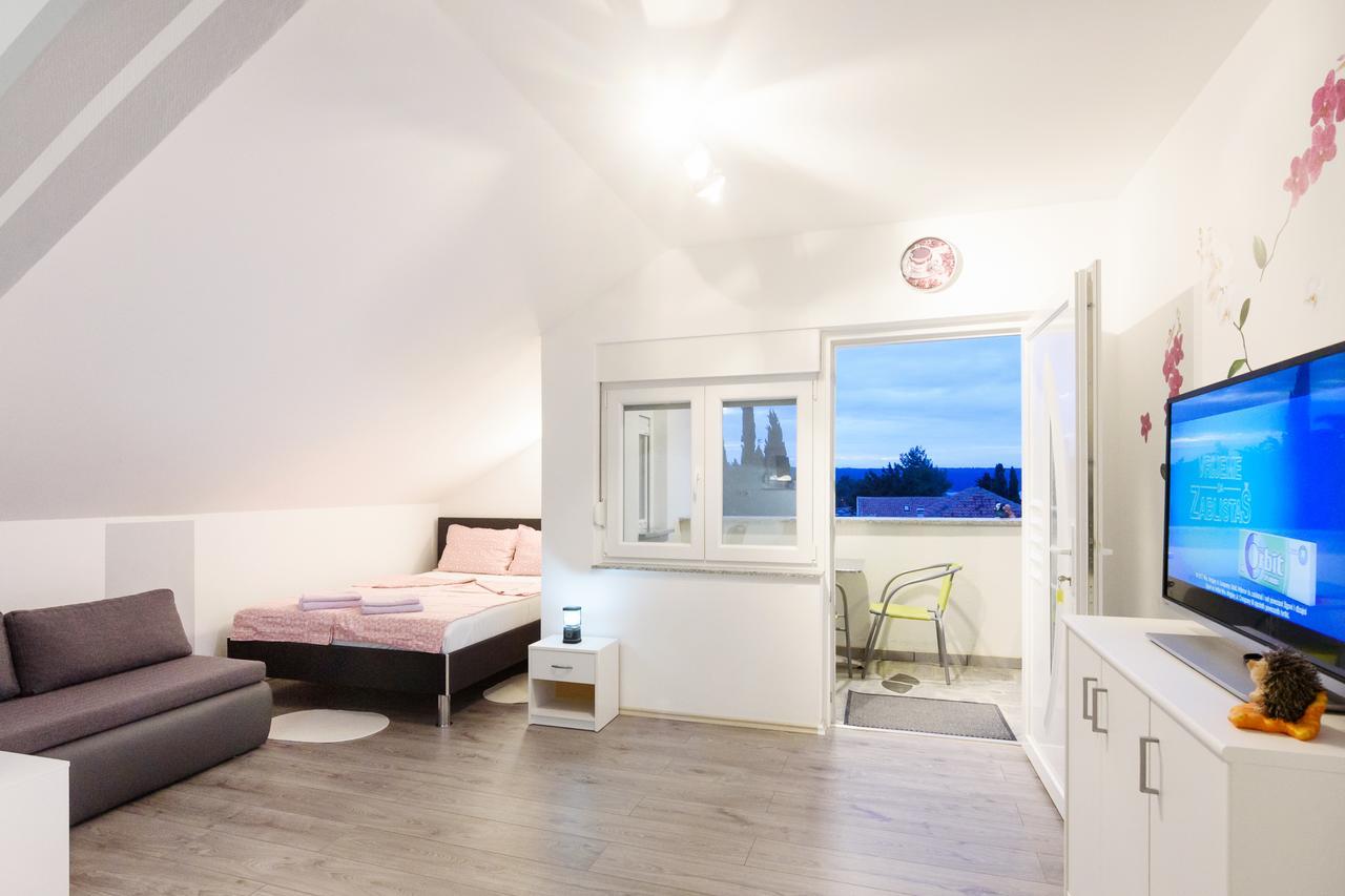 Apartmani Orhideja Gornji Karin Exteriér fotografie
