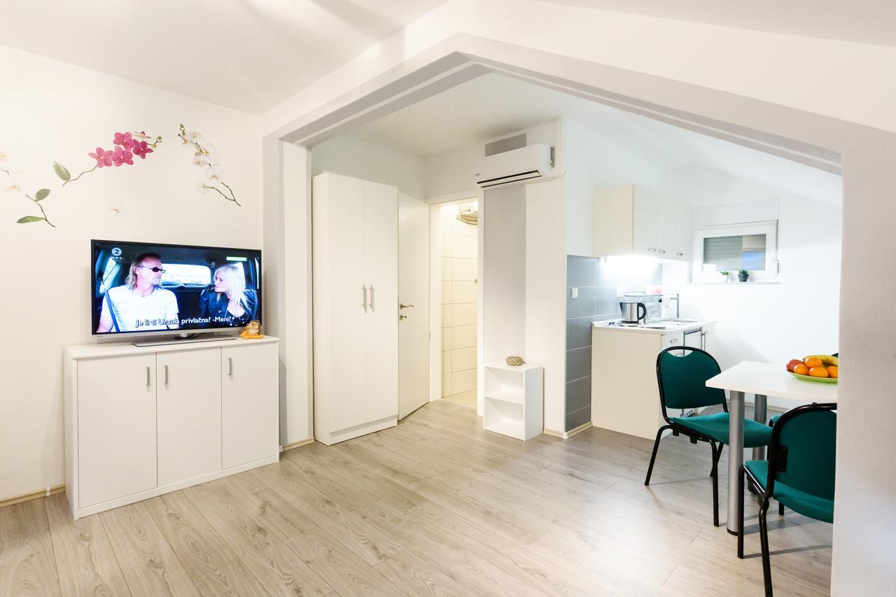 Apartmani Orhideja Gornji Karin Exteriér fotografie