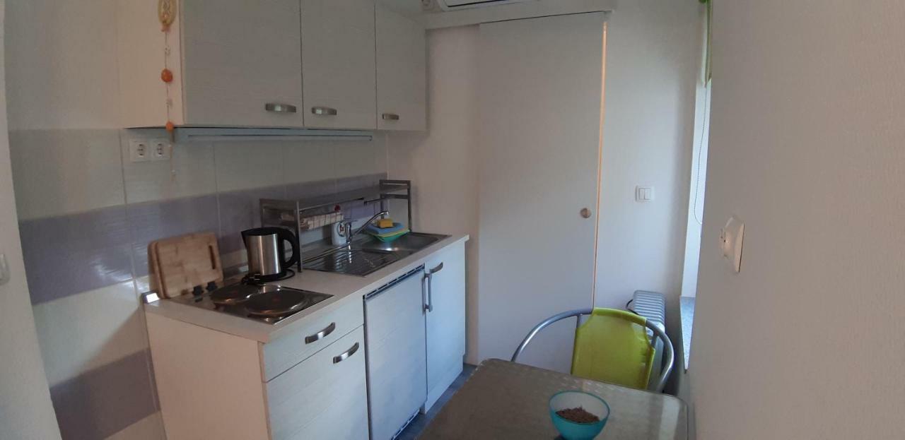Apartmani Orhideja Gornji Karin Exteriér fotografie